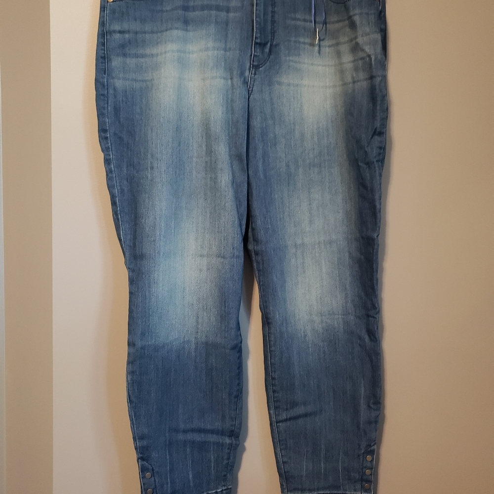 Bandaging Lisbeth Crop jeans size 14